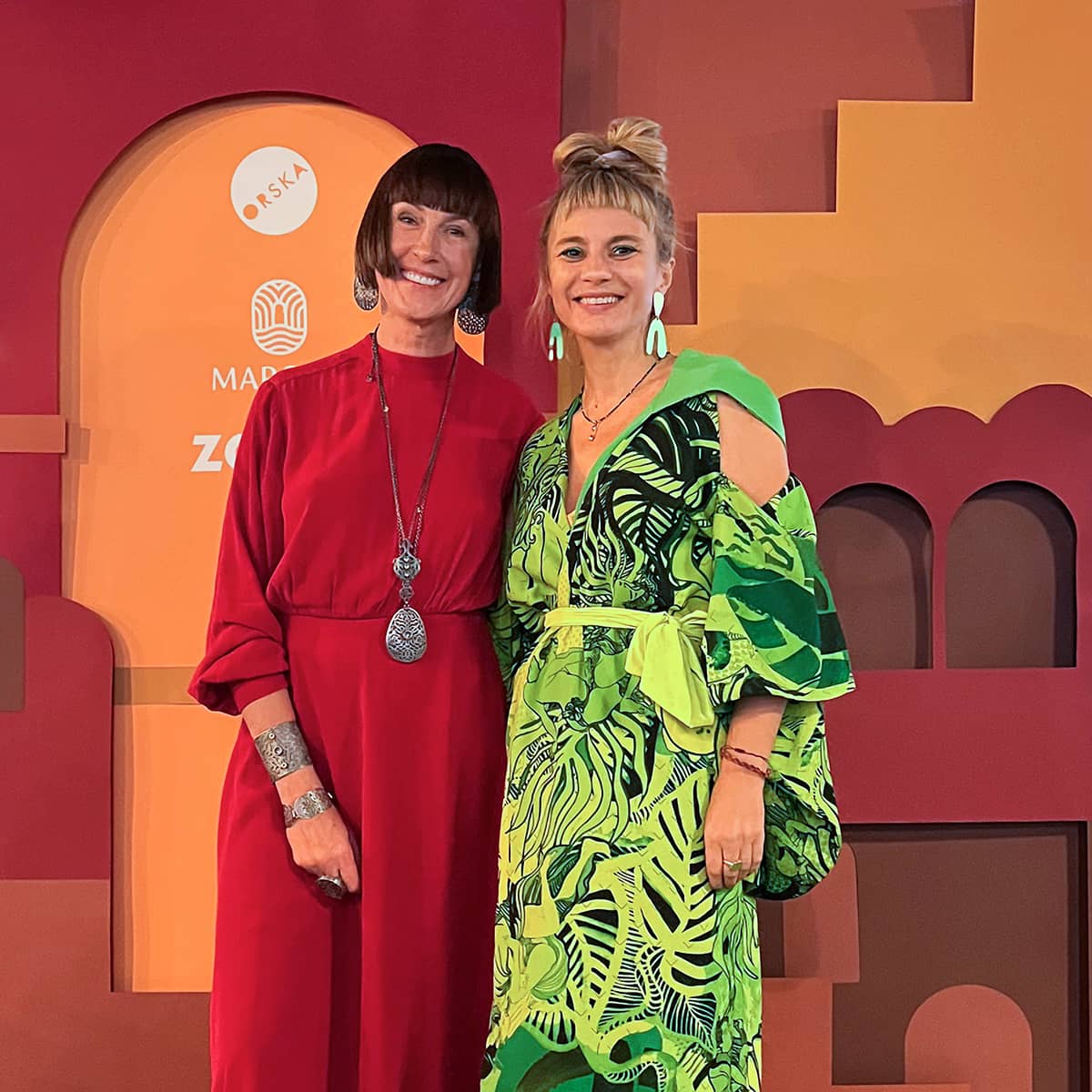 Anna Orska i Julia Izmałkowa w trakcie premiery kolekcji Maroko w Warszawie